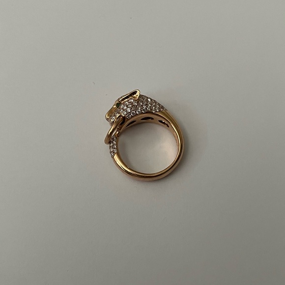 Diamond, 18K gold, and tsavorite garnet ring by Modani Jewels - Picture 4 of 13